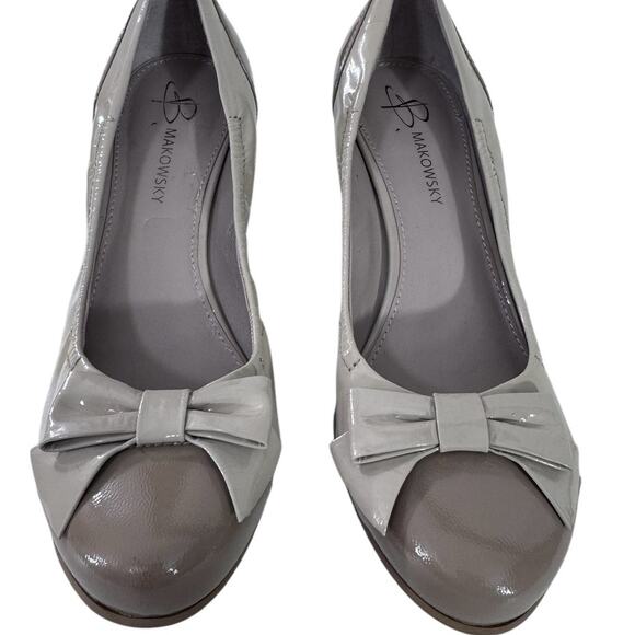 "B. Makowsky" Chunky Heel, Slip On Pumps,Bow On fronts,Almost Brand New,Office - Picture 1 of 10